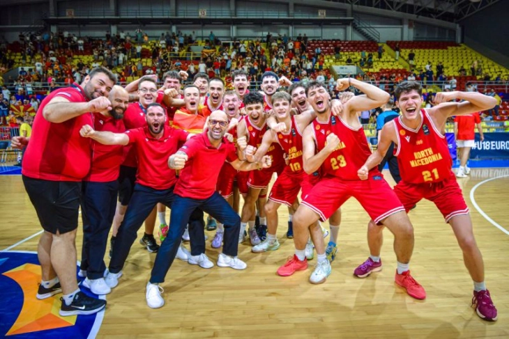 Македонските јуниори се пласираа во финалето на Европското првенство „Б“ дивизија