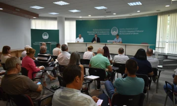 Трипуновски: Ќе се вреднува трудот на лозарите, министерство ќе биде коректив
