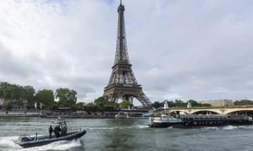 Marathon swimming training cancelled over renewed Seine concerns