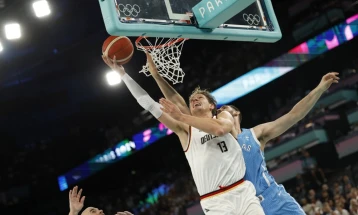 German men defy Antetokounmpo to reach Olympic basketball semi-final