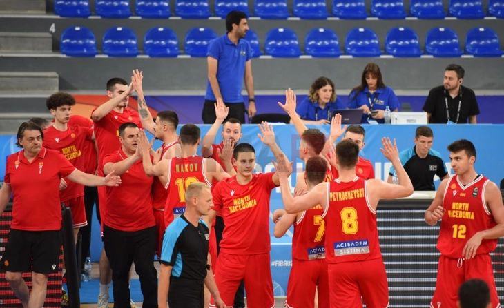 Tre milionë denarë shpërblim për basketbollistet e rinj që fituan medaljen e artë në Kampionatin Evropian