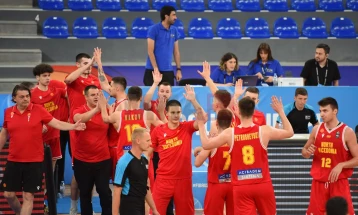 Tre milionë denarë shpërblim për basketbollistet e rinj që fituan medaljen e artë në Kampionatin Evropian