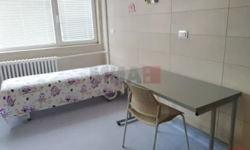 Pesë persona të rinj të hospitalizuar me kollë të mirë, gjithsej 1.022 raste në shtet