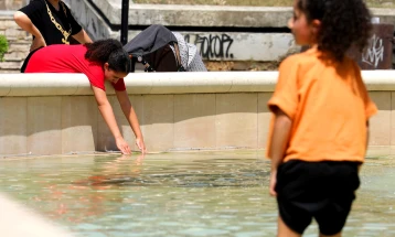 Weather: Sunny and hot; high 39°C