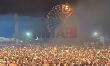 Një rrotë panoramike mori flakë në një festival muzikor në Gjermani, lëndohen rreth 30 persona