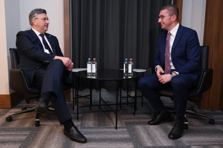 PM Mickoski pays first official visit to Croatia