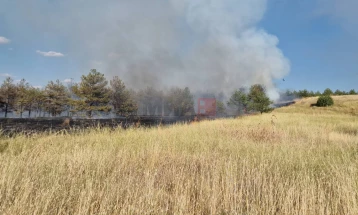 Një zjarr aktiv dhe një nën kontroll nga 22 zjarret e djeshme në ambient të hapur në shtet