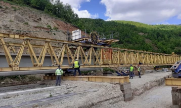 Me ligj të ri do ta përfundojmë ndërtimin e autostradës Kërçovë-Ohër, paralajmëroi Nikolloski