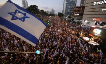 Tens of thousands at Tel Aviv rally demand ceasefire deal