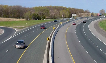 Rritje e intensitetit të trafikut në akset rrugore jashtë mjediseve urbane