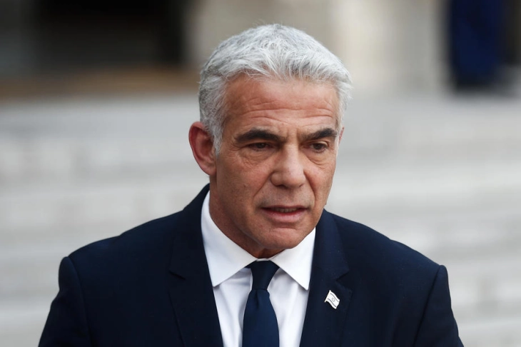 Lapid: Marrëveshja me Hamasin për armëpushim dhe pengjet është në interes izraelit