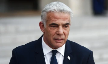 Lapid: Marrëveshja me Hamasin për armëpushim dhe pengjet është në interes izraelit