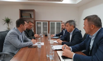 Mexhiti and Limani discuss decentralization, municipal projects