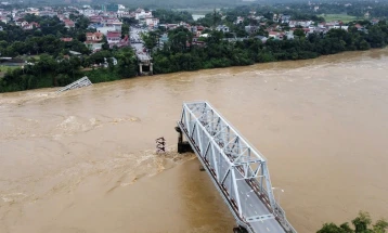 Во поплавите во Мјанмар загинаа 19 лица, евакуирани над 3.000