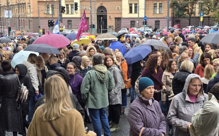 Нема настава во училиштата во Србија поради протест на просветните работници