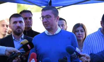 Mickoski për vizitën në Bruksel: Përgatitëm dokument më cilësor për Planin e rritjes, do t'i mbrojmë edhe interesat kombëtare