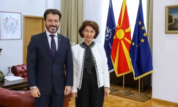 Siljanovska Davkova meets with IOM deputy regional director Aleksoski