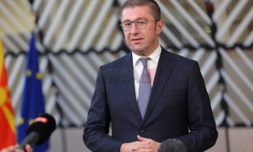 Mickoski nga Brukseli: Procesi i integrimit në BE të bazohet në arritje, dhe jo në çështje bilaterale