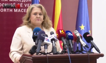 Petrovska: Në vend të letrave, VMRO-DPMNE ta detyrojë Gashi ta caktojë Komisionin për Ligjin për mbrojtësit