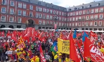 Во Шпанија синдикатите организираат протести со барање за намалување на бројот на работни часови