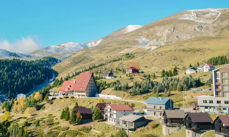 Në Lazaropole minus një, në Kodrën e Diellit zero gradë