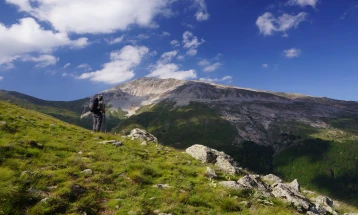 QMK: Alpinistja e zhdukur sot në mëngjes është gjetur në Malin Sharr pa shenja jete