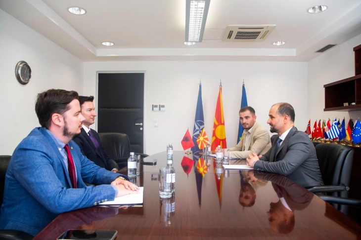 European Affairs Minister Murtezani meets Albanian Ambassador Meidani