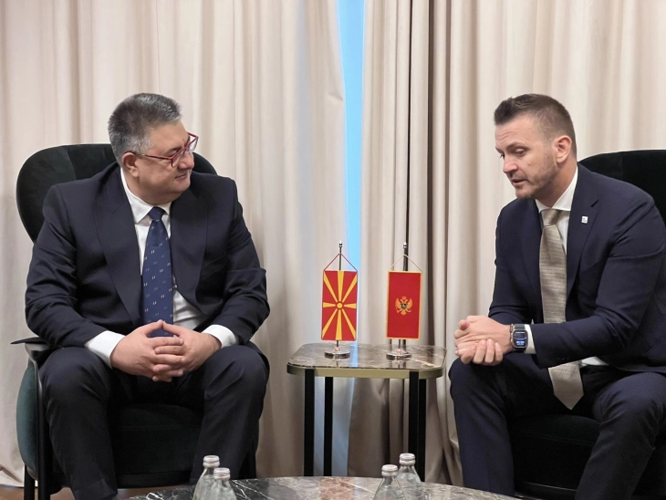 Public Administration Minister Minchev meets Montenegrin counterpart Dukaj 