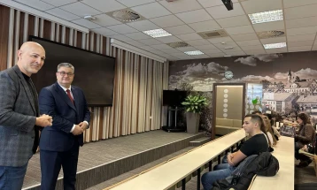 Minister Minchev gives lecture at Faculty of Information Studies in Slovenia