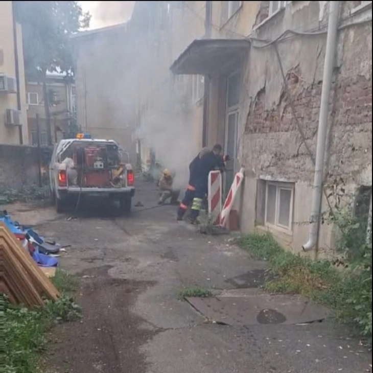 Државјанин на Косово приведен како осомничен за подметнување пожар во подрумот на Општина Тетово