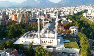 Presidenti turk, Erdogan, sot për vizitë në Tiranë, me Ramën do ta inaugurojnë xhaminë e madhe 