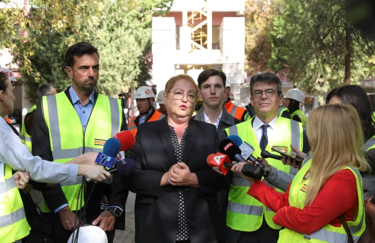 Janevska: Pres që të gjitha shkollat të kenë ngrohje