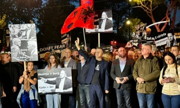 Deputetët shqiptarë të opozitës më 23 tetor do të protestojnë para Parlamentit Evropian