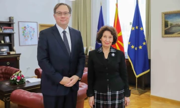 Siljanovska Davkova receives Finnish Ambassador Niklas Lindqvist