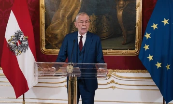 Austrian president gives Nehammer mandate to form government