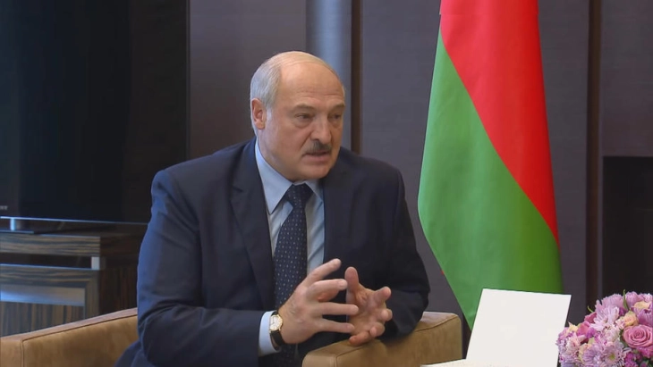 Llukashenko: Më tepër Perëndimi dëshiron negociata me Rusinë se sa Zelenski