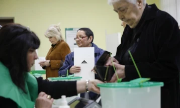 Partia në pushtet në Gjeorgji shpalli fitoren në zgjedhjet parlamentare