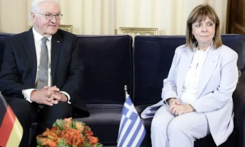 German president confronted in Athens with Greek reparations demands