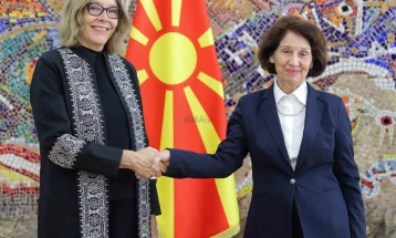 Presidentja Siljanovska Davkova i pranoi letrat kredenciale të ambasadores së sapoemëruara daneze, Parnile Deiler Kardel