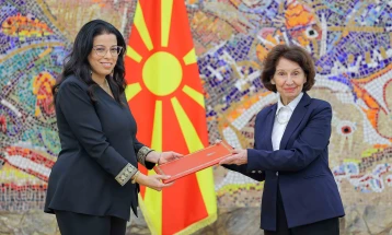 Siljanovska Davkova i priti letrat kredenciale të ambasadores së sapoemëruar të Republikës së Tunizisë, Imen Lazhili Amari