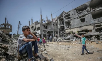 UN agencies say entire population of Gaza at risk of death