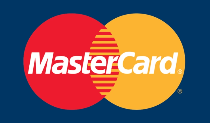 Европската комисија ги истражува таксите на „Visa“ и „Mastercard“