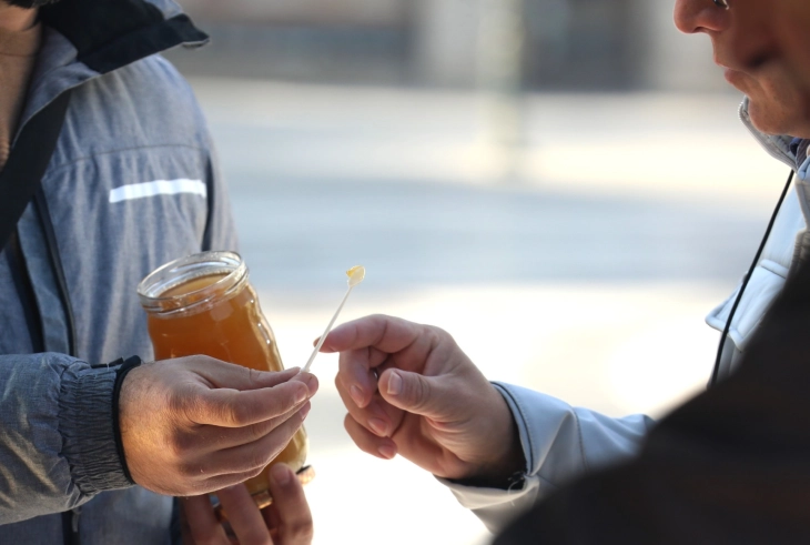 Konsumatorët të zgjedhin bletar amë, siç kanë mjekë amë, kasap, parukier ose stomatolog