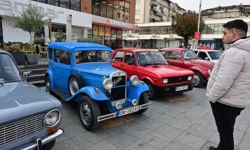 Ревија на стари автомобили се одржа во Тетово, најстар беше „Фиат“ од 1932 година