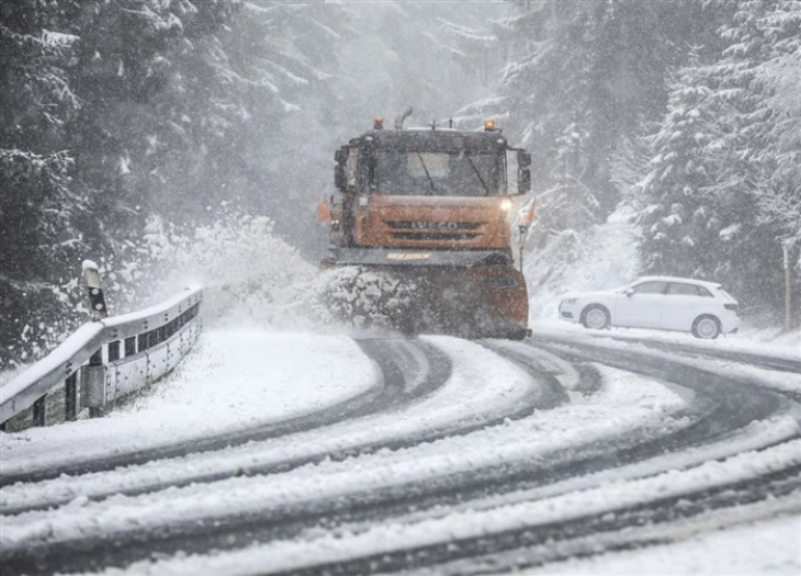 Kratovo - Probishtip road impassable for trucks due to snowfall