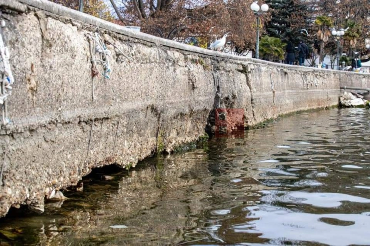 Niveli i ujit në Liqenin e Ohrit 16 centimetra nën mesataren për këtë periudhë të vitit