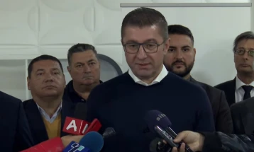 Mickoski paralajmëroi mundësi për takim me bankierët të dielën