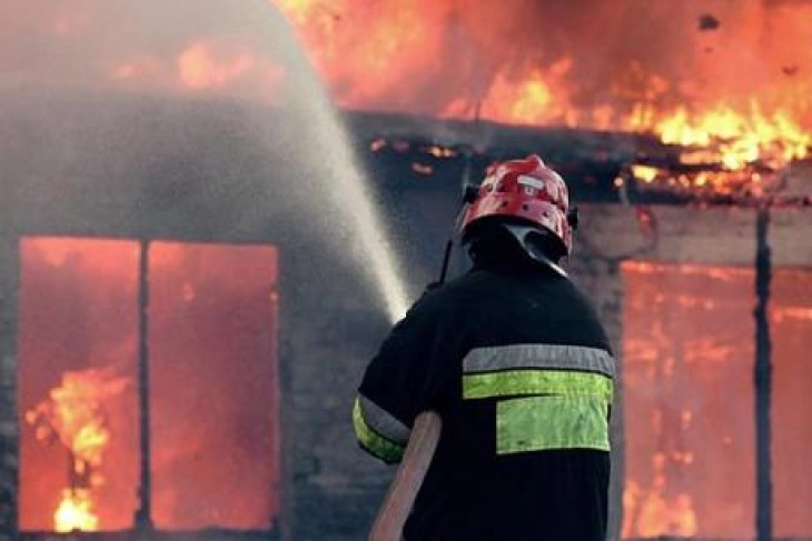 Најмалку десетмина загинати во пожар во пензионерски дом во Шпанија