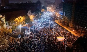 Илјадници луѓе протестираа во Словачка против владата на Фицо