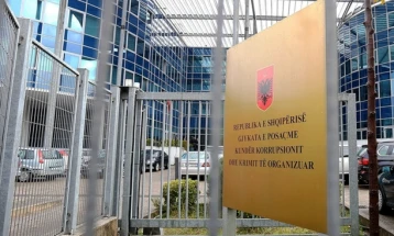 Во Албанија во полициска акција приведени високи полициски функционери, судии и новинари